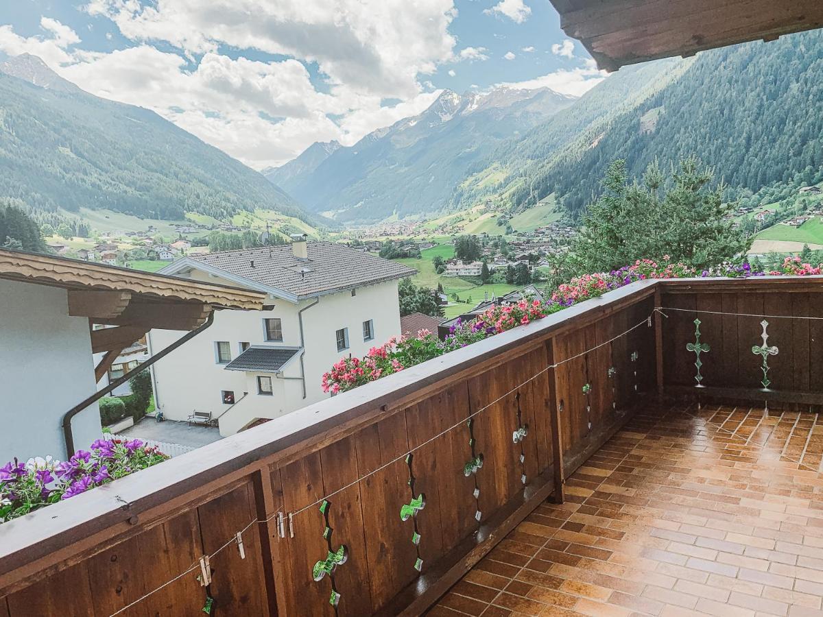 Haus Glueck Stubaital Neustift im Stubaital Exterior photo
